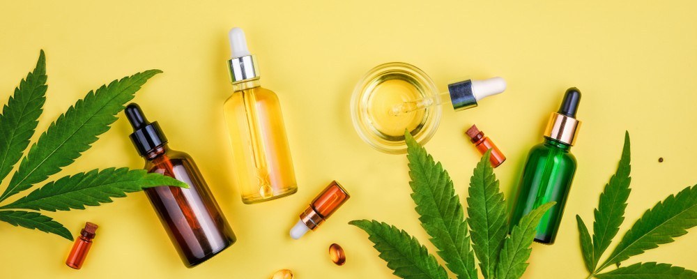 CBD Oil vs CBD Tincture and How to Tell the Difference